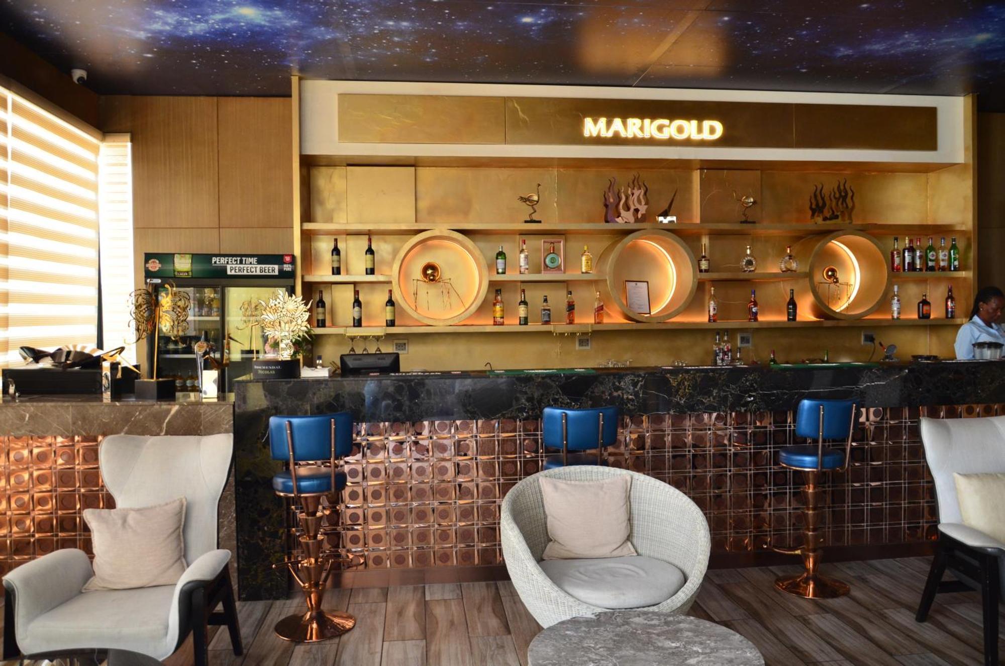 Marigold Hotel & Restaurants Віндгук Екстер'єр фото