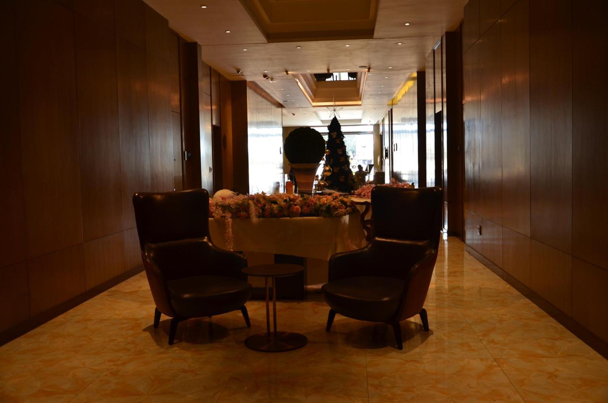 Marigold Hotel & Restaurants Віндгук Екстер'єр фото